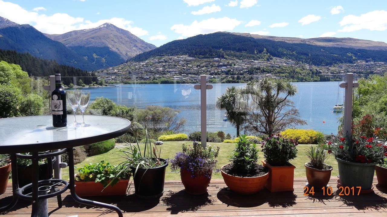 Peninsular Lakefront Queenstown Exteriör bild