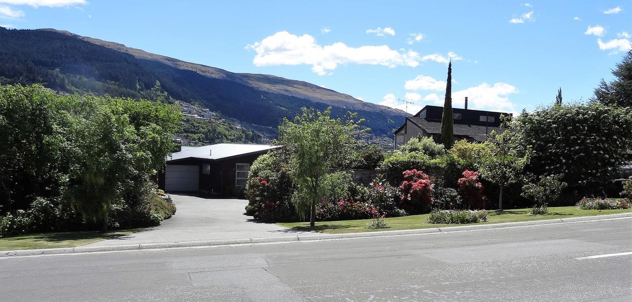 Peninsular Lakefront Queenstown Exteriör bild